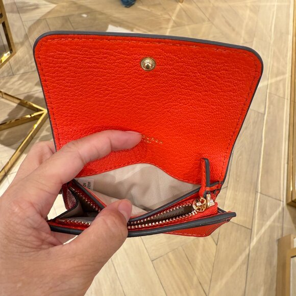 Last 1 ‼️Tory Burch Thea Flap Card Case 159428 - Picture 10 of 10